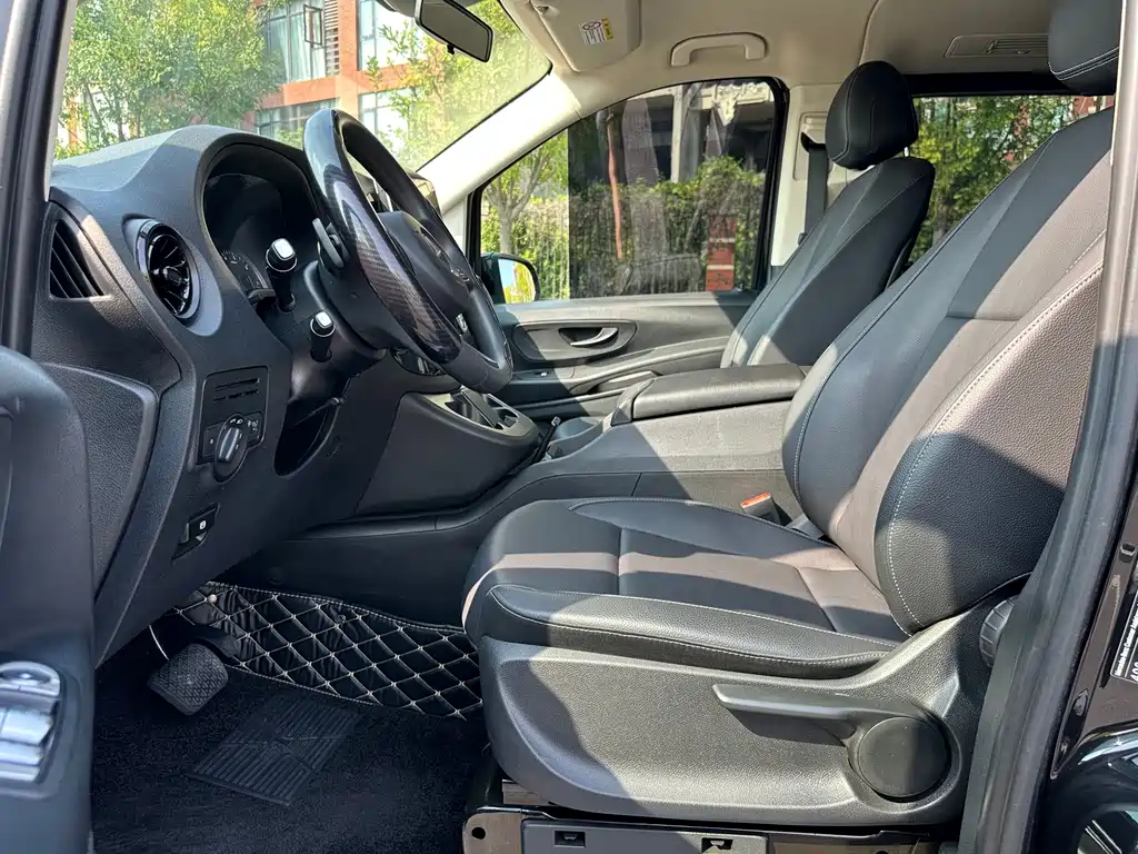 Mercedes-Benz Vito — миниатюра 13