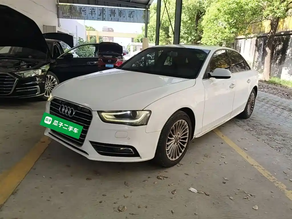 Audi A4L 2016
