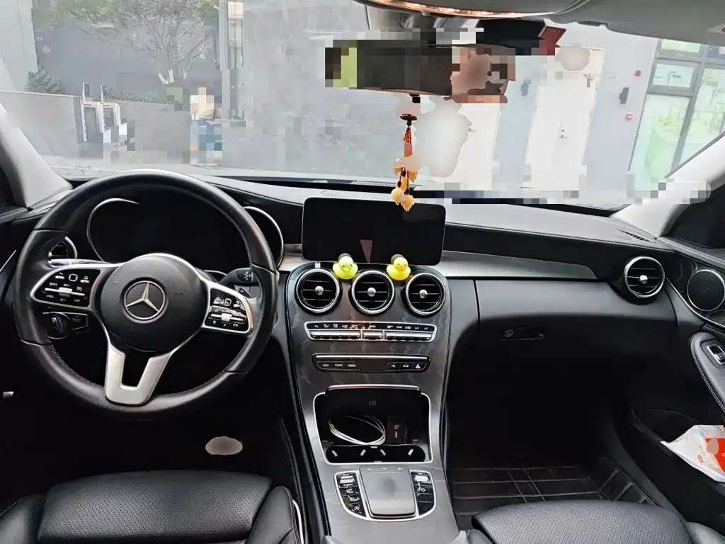 Mercedes-Benz C-Class — миниатюра 10