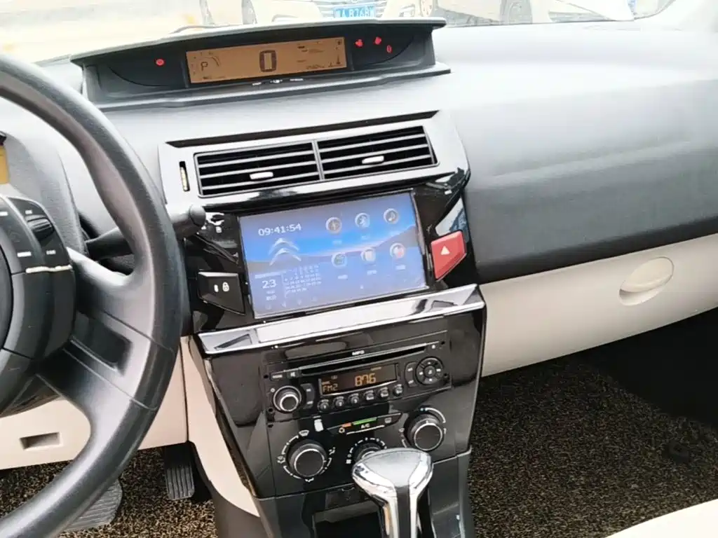 Citroen C-Quatre — миниатюра 13