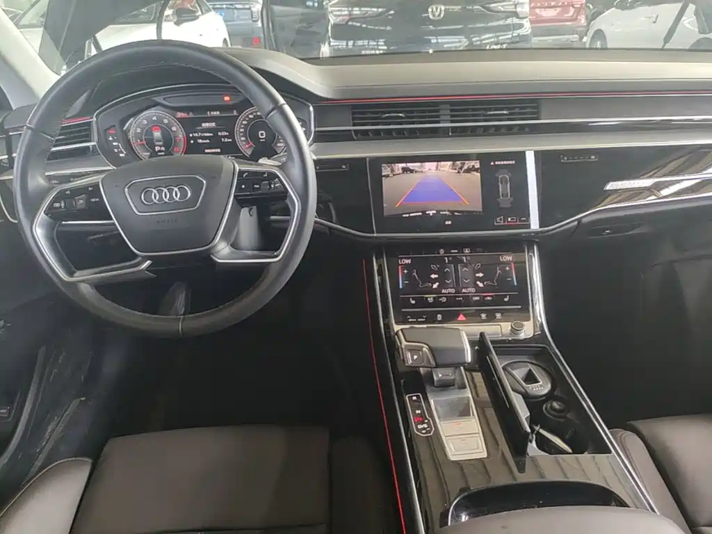 Audi A8 — миниатюра 10