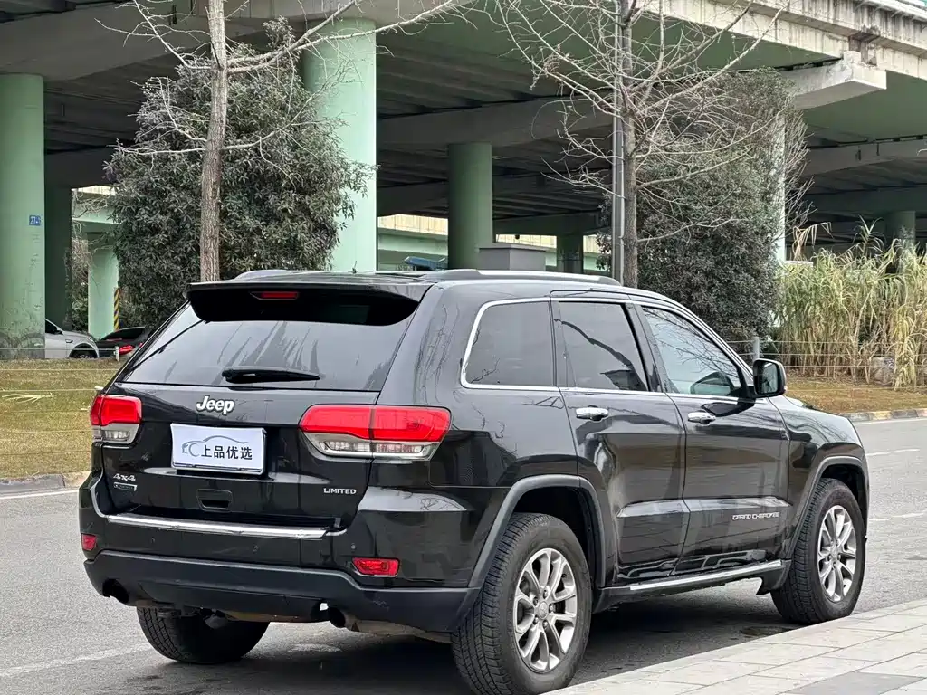 JEEP GRAND CHEROKEE
