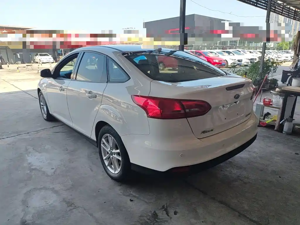 Ford Focus — миниатюра 5