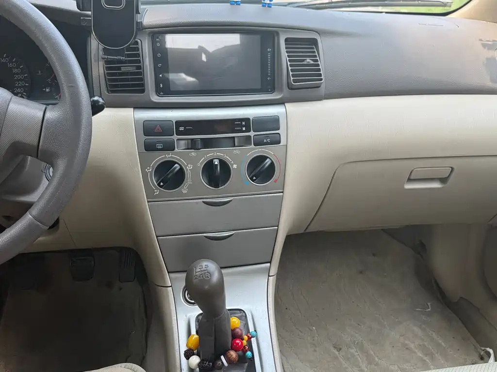 Toyota Corolla — миниатюра 10