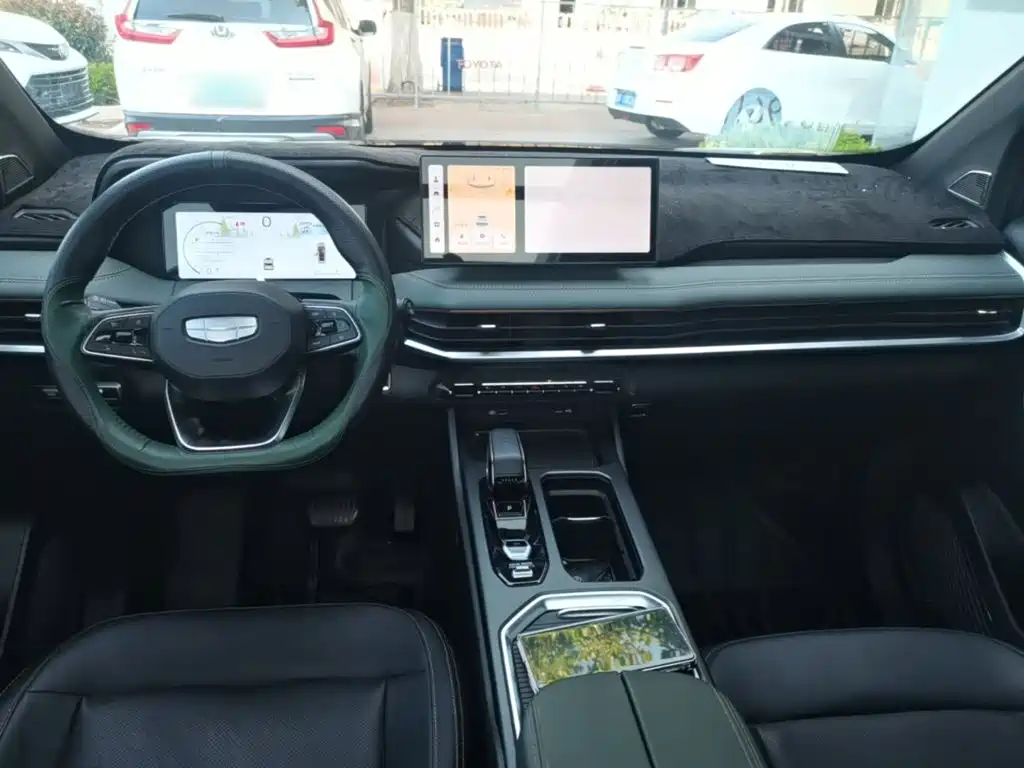 Geely Haoyue L — миниатюра 10