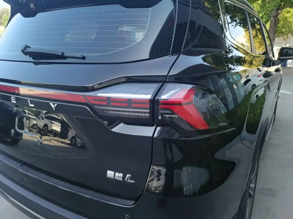 Geely Haoyue L — миниатюра 8
