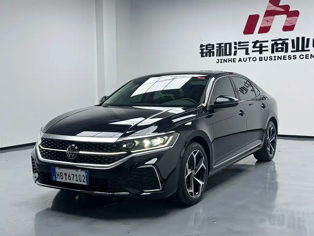 Volkswagen Passat 2024