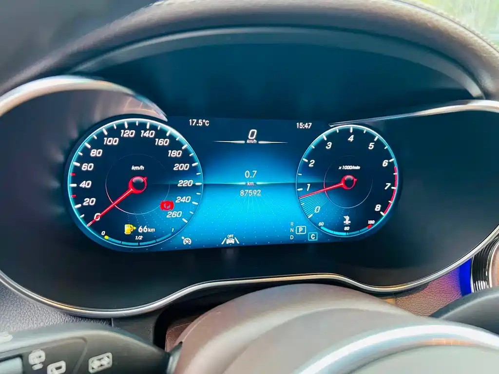 Mercedes-Benz GLC — миниатюра 10