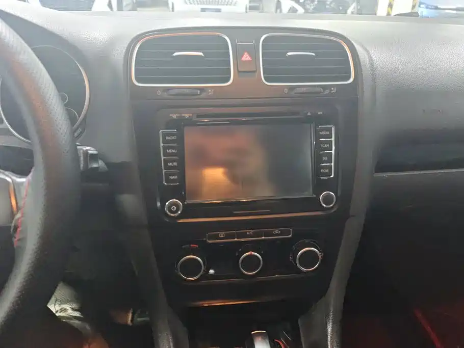 Volkswagen Golf — миниатюра 13