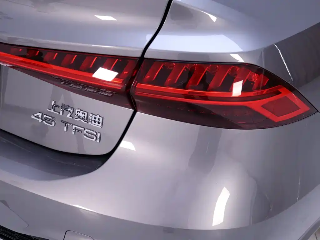 Audi A7L — миниатюра 9