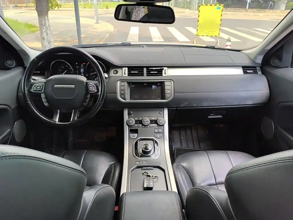 Land Rover Evoque — миниатюра 10