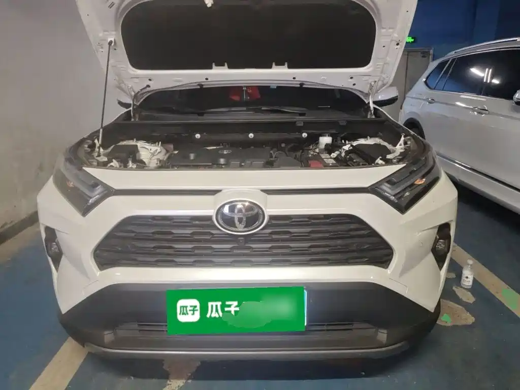 Toyota RAV4 — миниатюра 11