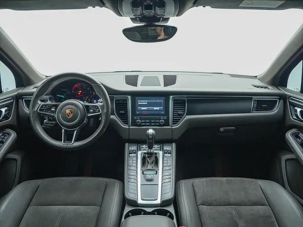 Porsche Macan — миниатюра 19
