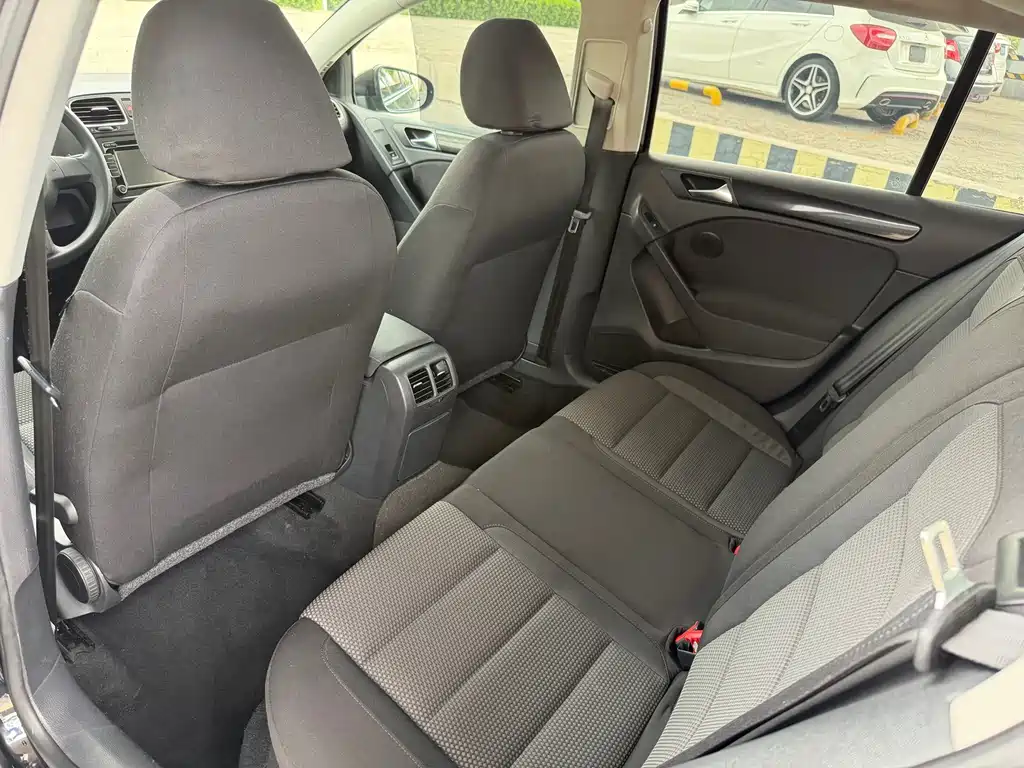 Volkswagen Golf — миниатюра 10