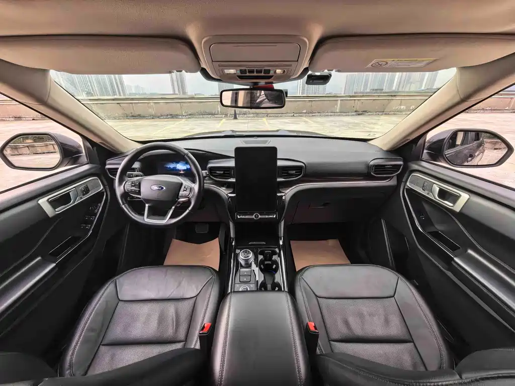 Ford Explorer — миниатюра 11
