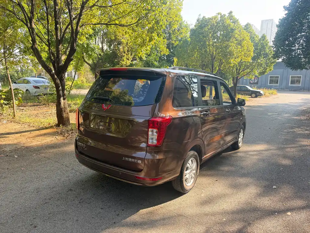 Wuling Hongguang — миниатюра 9