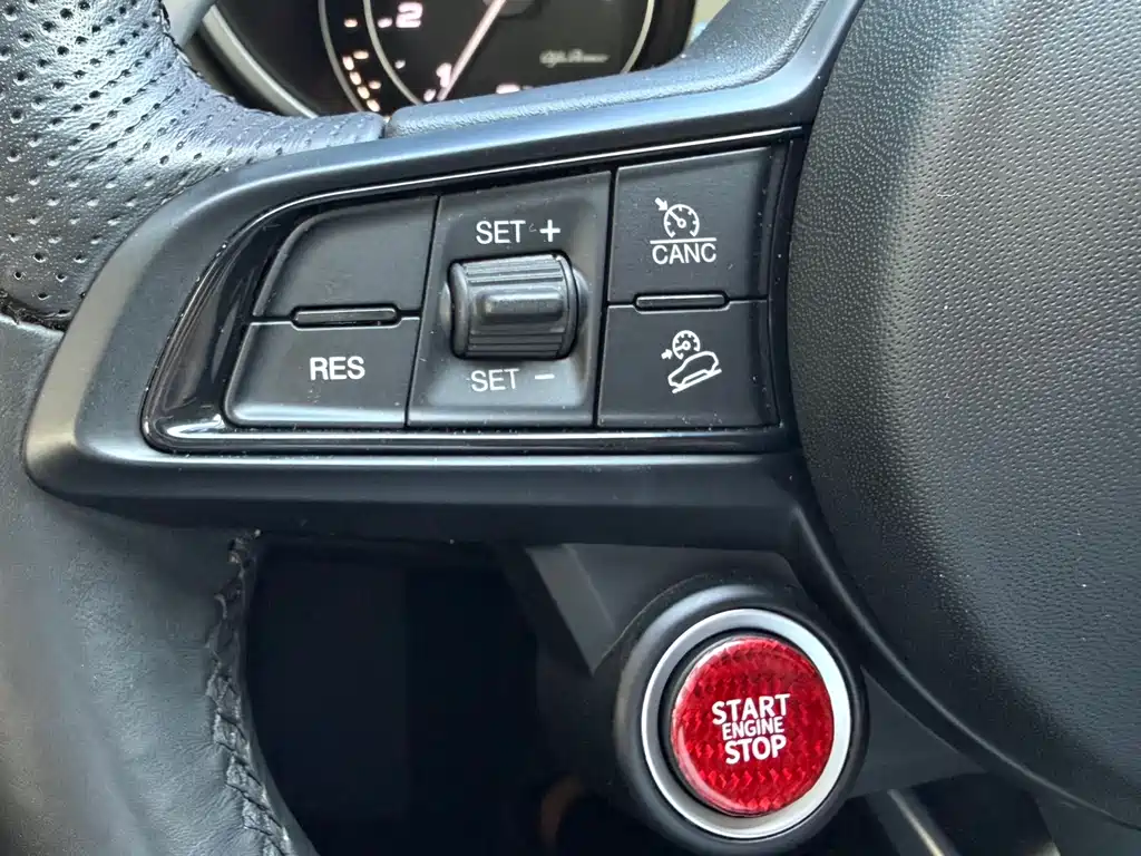 Alfa Romeo Stelvio — миниатюра 15