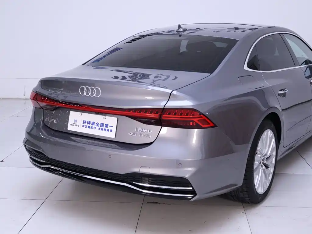 Audi A7L — миниатюра 8