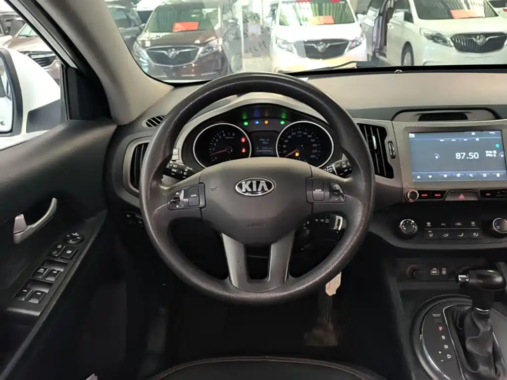 Kia Sportage — миниатюра 11