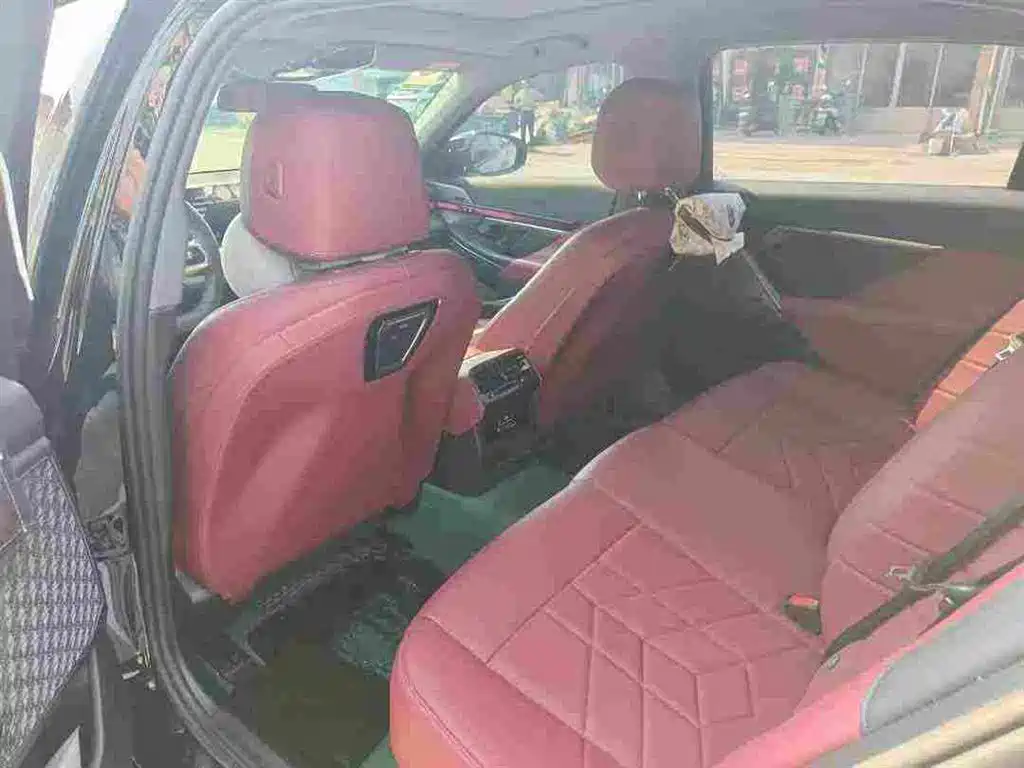 BMW 5 Series — миниатюра 6