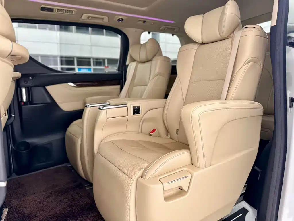 Toyota Alphard 2020 2.5L Luxury