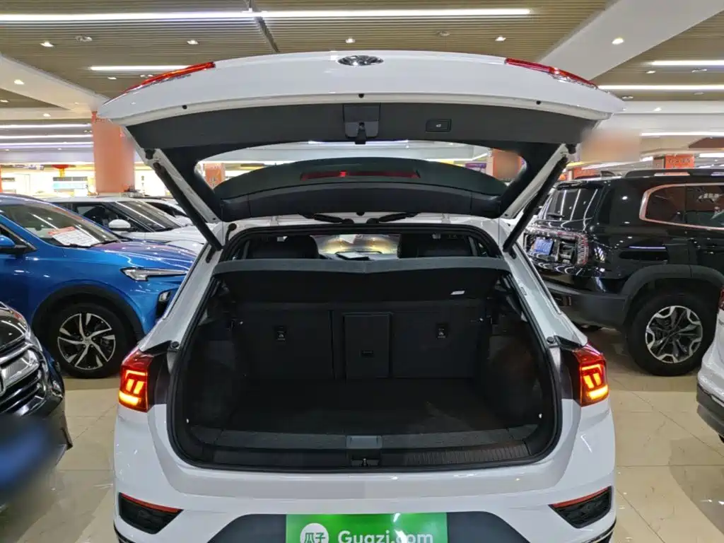 Volkswagen T-Roc — миниатюра 19