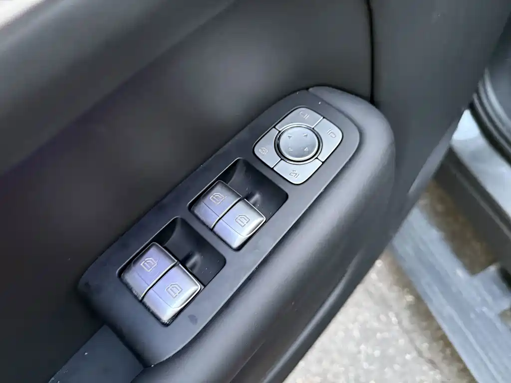 Li Auto Li L9 — миниатюра 8