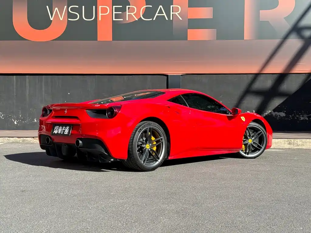 Ferrari 488 — миниатюра 3