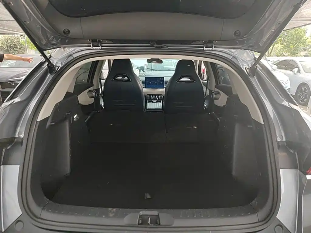 BYD Yuan Plus — миниатюра 19