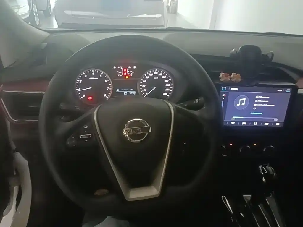 Nissan Bluebird — миниатюра 11