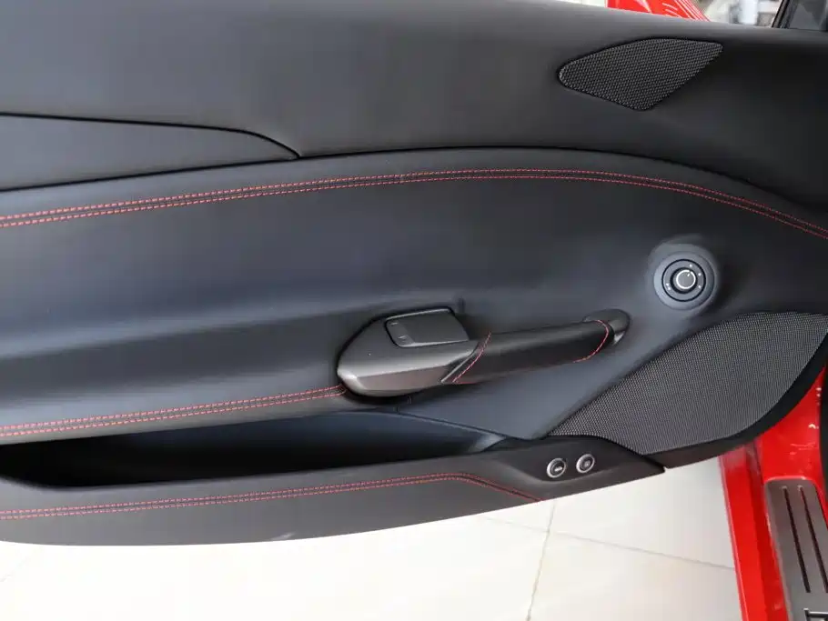 Ferrari 488 — миниатюра 14
