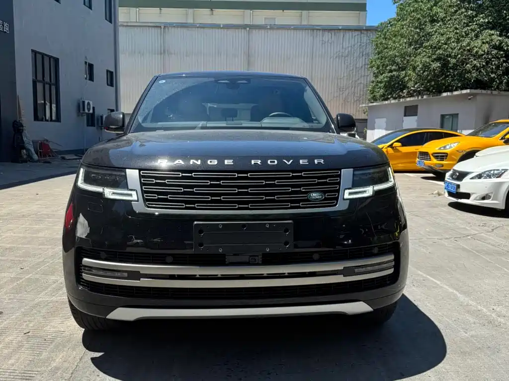 Land Rover Range Rover 2025 3.0 L6 360PS