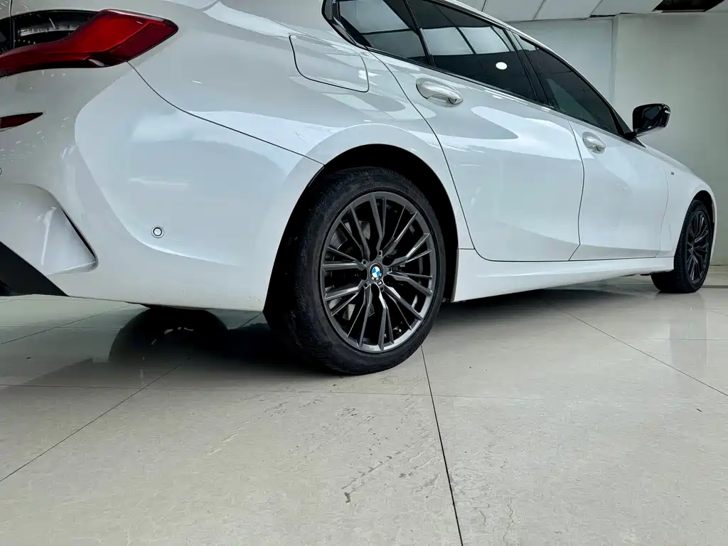 BMW 3 Series — миниатюра 22