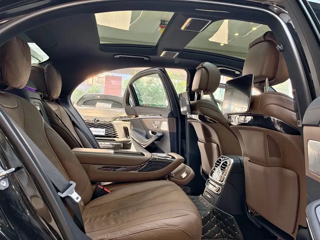 Mercedes-Benz S-Class — миниатюра 10