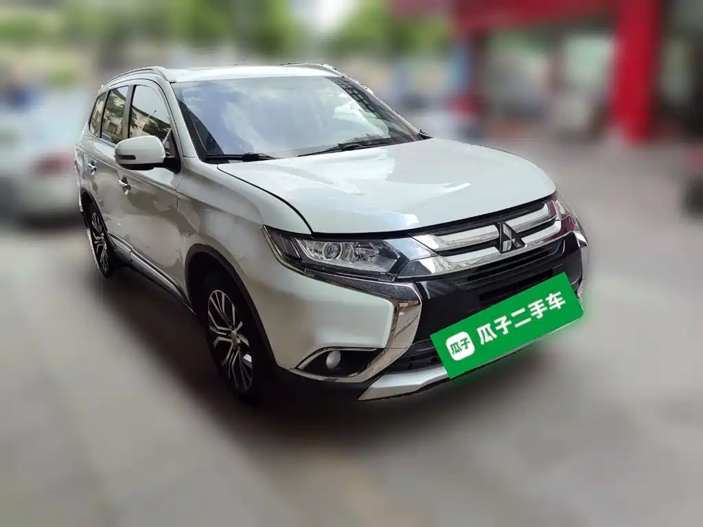 Mitsubishi Outlander — миниатюра 23