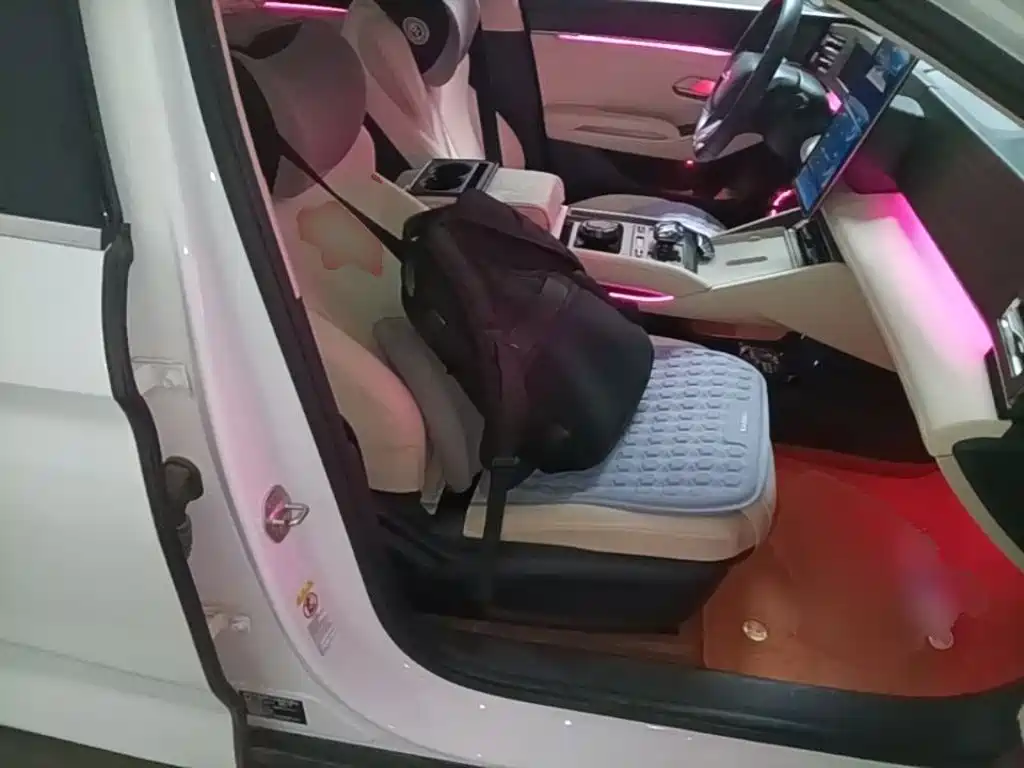 BYD Qin L — миниатюра 25
