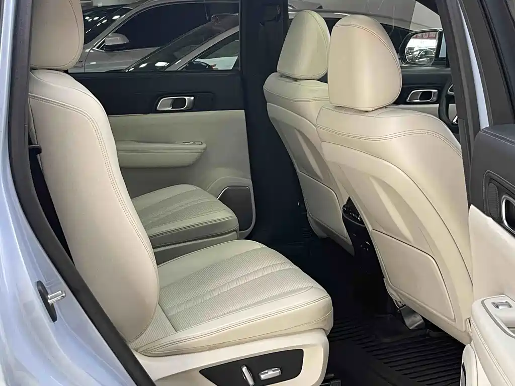 Li Auto Li ONE — миниатюра 13