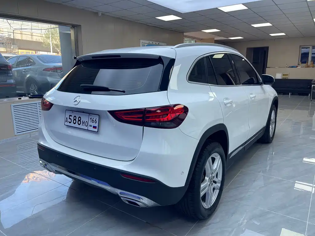 Mercedes-Benz GLA — миниатюра 16