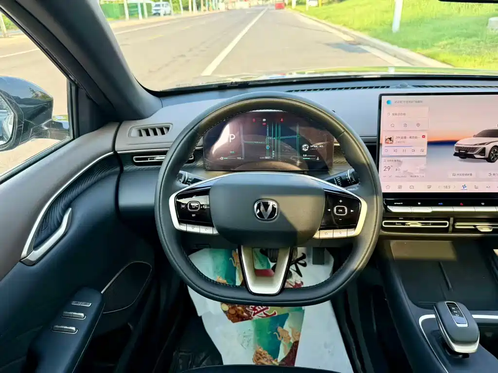Changan Eado — миниатюра 7