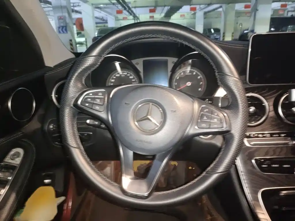 Mercedes-Benz C-Class — миниатюра 3