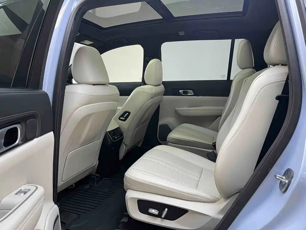 Li Auto Li ONE — миниатюра 12