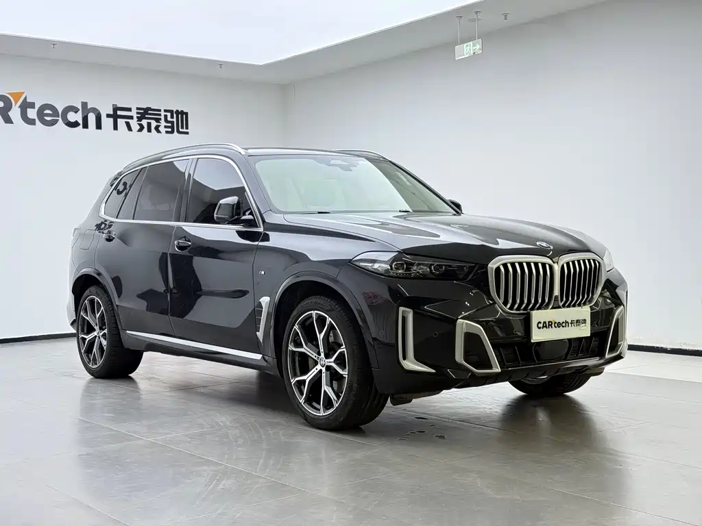 BMW X5 2023 xDrive 30Li Premium M Sport