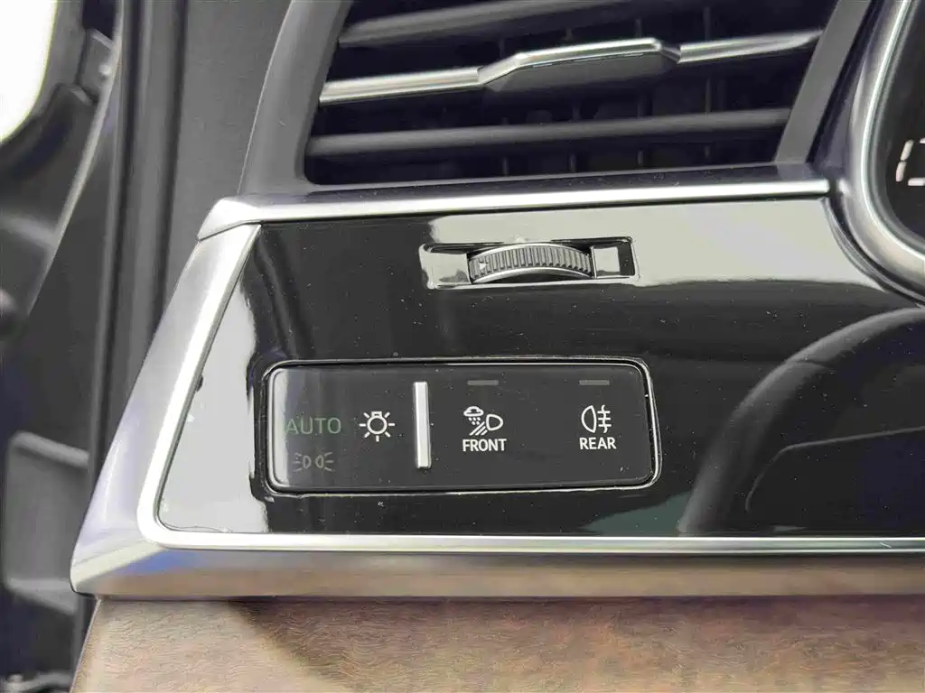 Audi Q7 — миниатюра 16