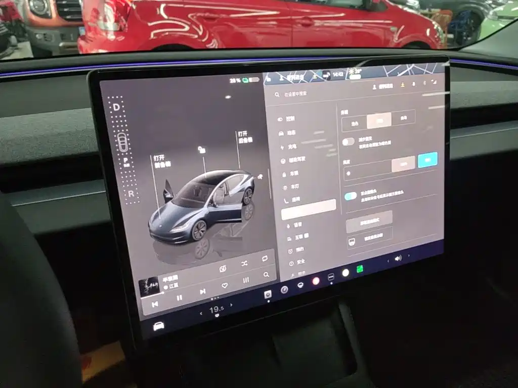 Tesla Model 3 — миниатюра 13
