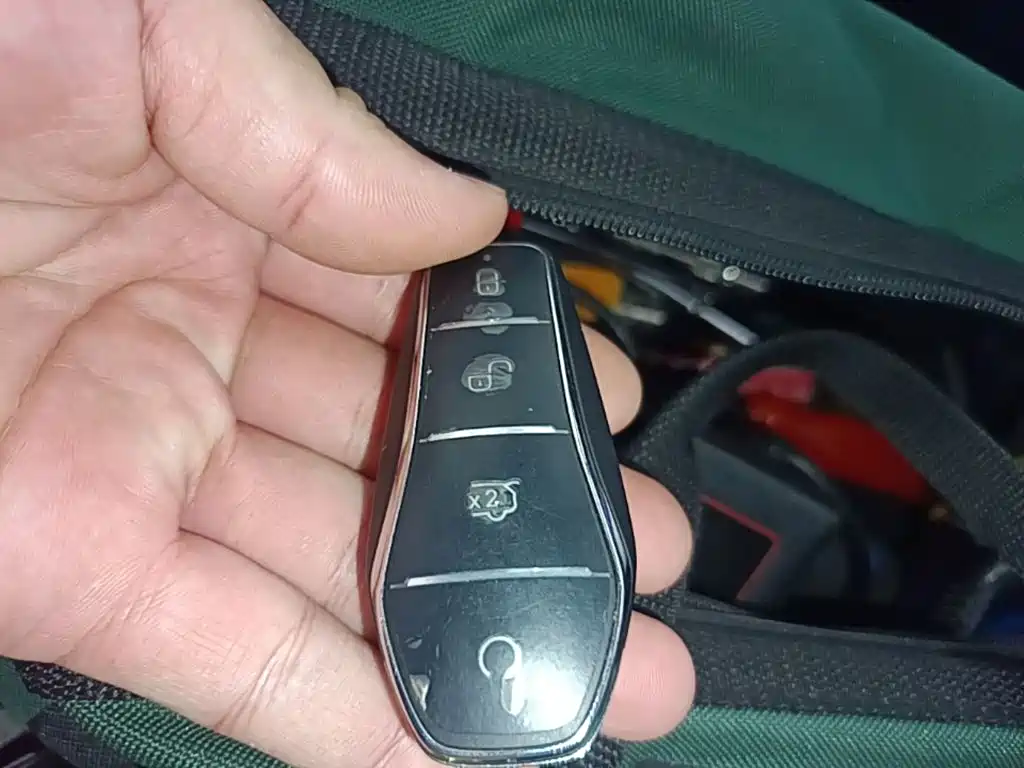 BYD Tang New Energy — миниатюра 9