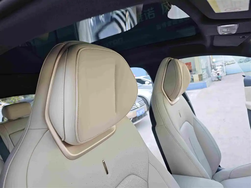 Lynk & Co Z20 — миниатюра 14