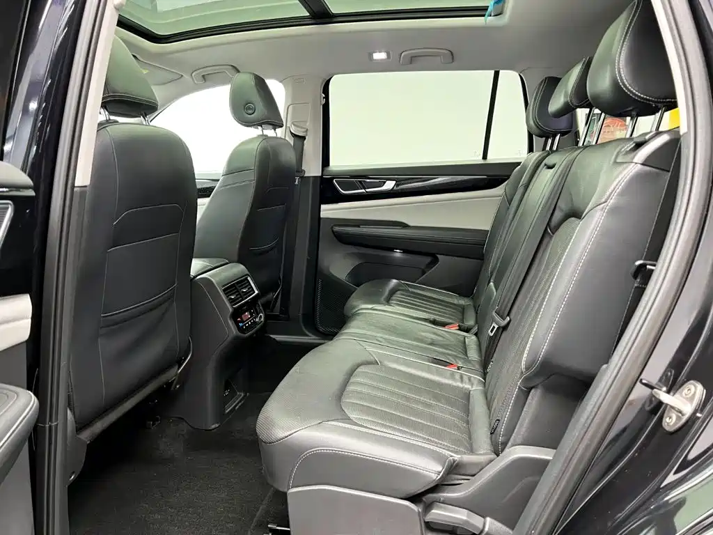 Volkswagen Teramont — миниатюра 15