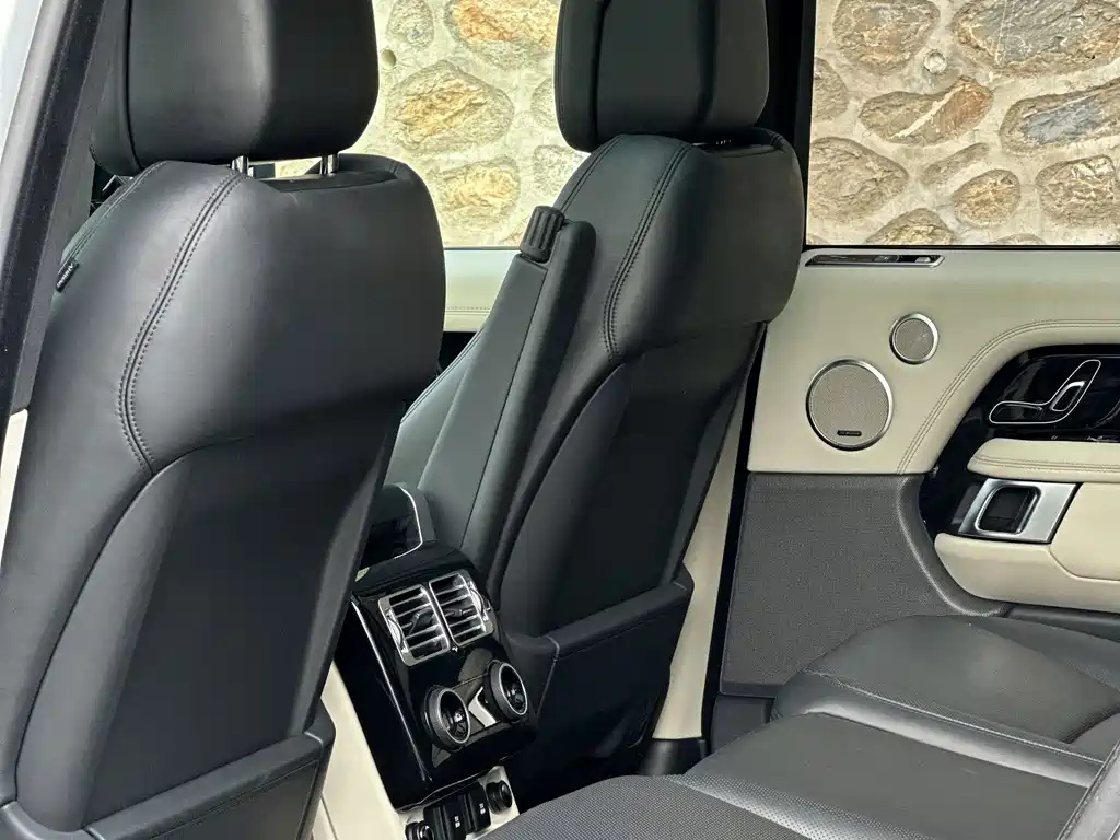 Land Rover Range Rover — миниатюра 11