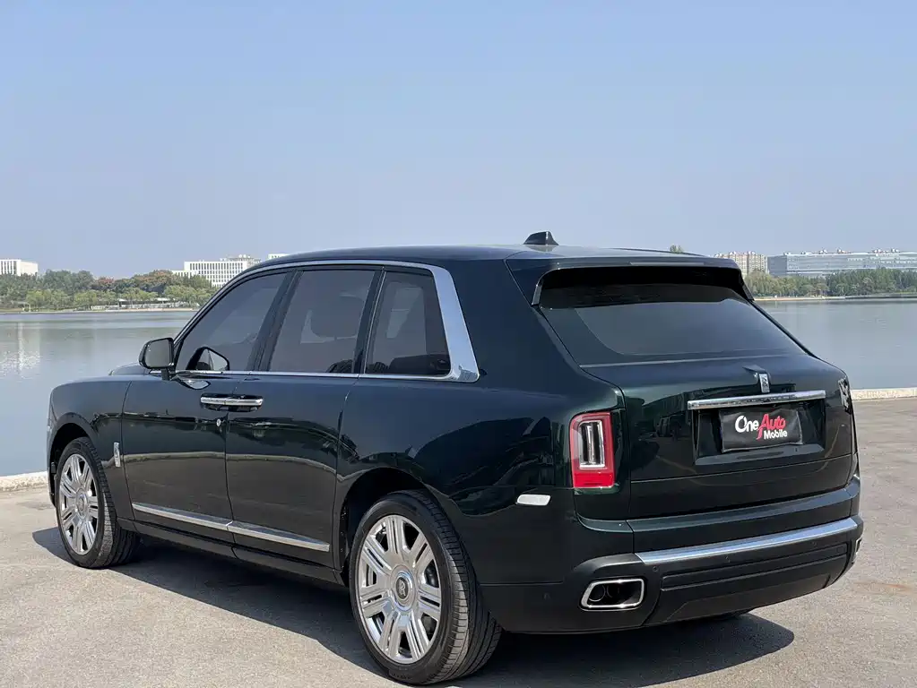 Rolls-Royce Cullinan — миниатюра 9