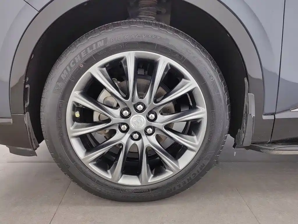 Buick Enclave — миниатюра 17